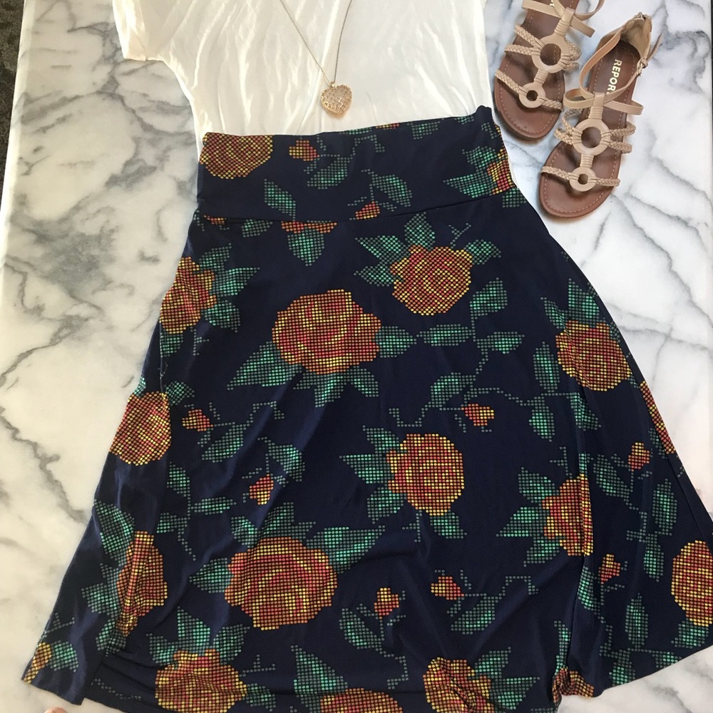 LuLaRoe Azure Skirt with Digital roses design